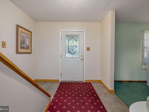 2nd image of 505 Fern Ave
