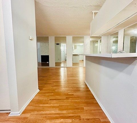 4th image of 421 S La Fayette Park Pl APT 214