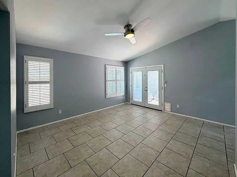 N 65th Dr — Photo 10