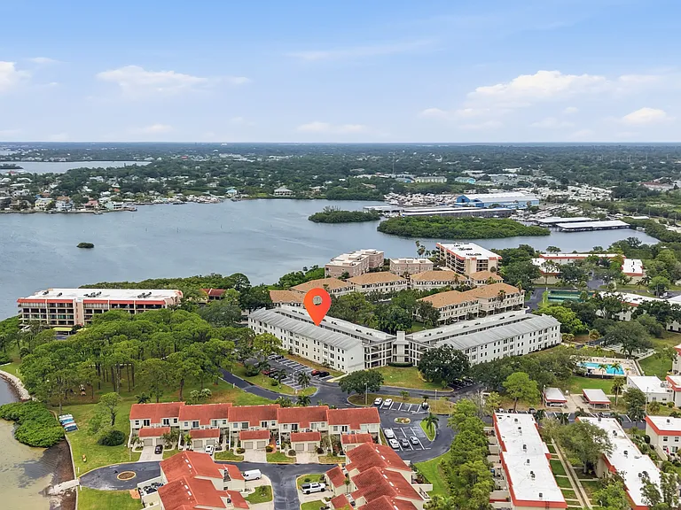 2700 Bayshore Blvd #6200 — Photo 37