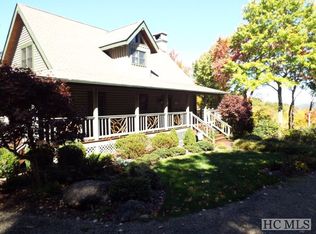 476 Toxaway Ct, Lake Toxaway, NC 28747