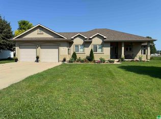 717 Coffie Farm Rd, Sergeant Bluff, IA 51054