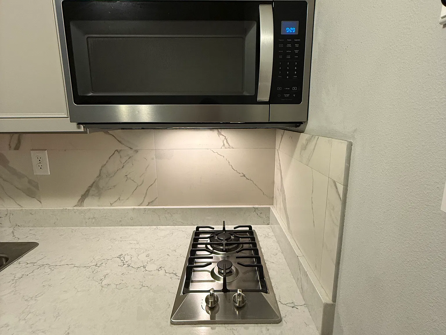 1 bed, 450 sqft, $1,250 — Photo 2