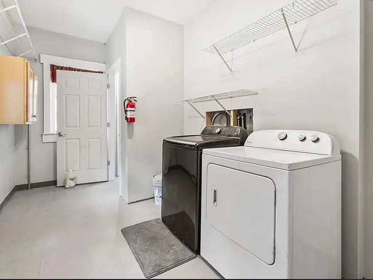 53 Nichols St #2 — Photo 9