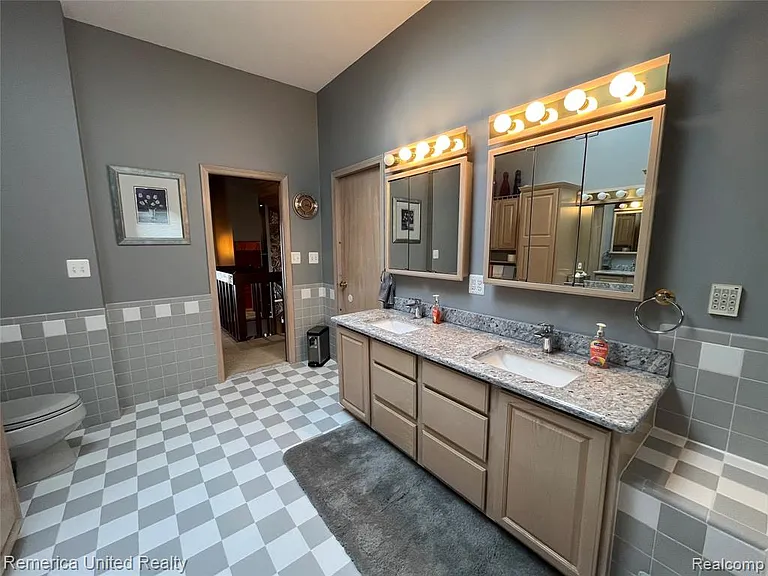 4533 Horseshoe Dr — Photo 29