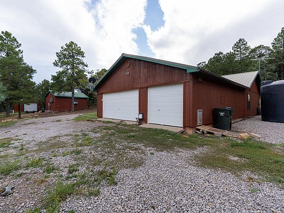 3rd image of 92 Nightingale Ln