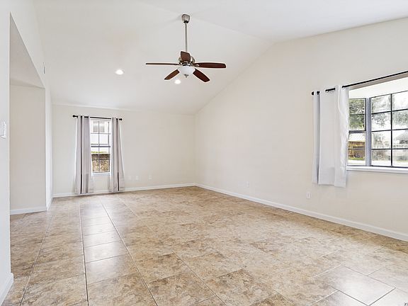 3rd image of 603 OAK PARK DR #603