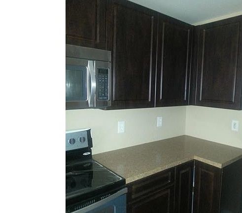 3rd image of 2172 Simon Ct