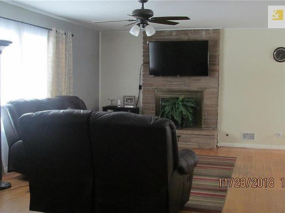 3rd image of 9304 E 52nd St