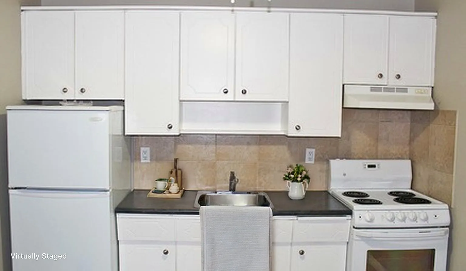 King Edward Apartments — Photo 4