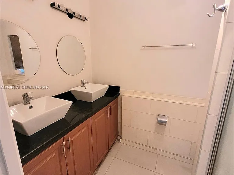 1132 Moffett St — Photo 18