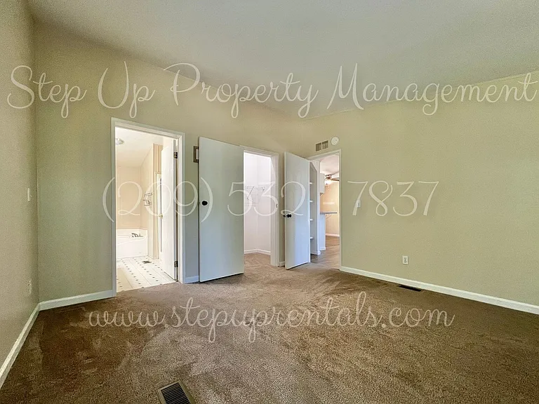23495 Kreitzer Way — Photo 23