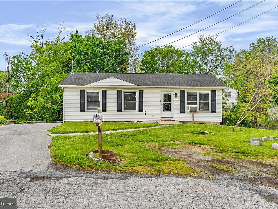 1st image of 36 Joy Ct