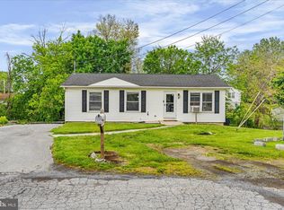 36 Joy Ct, Martinsburg, WV 25401