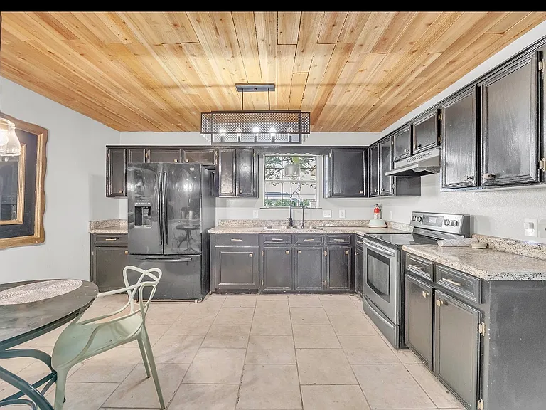 2503 Little Nolan Rd — Photo 3