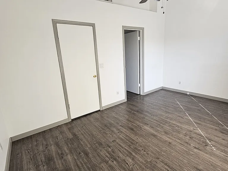 1961 N Hartford St #1021 — Photo 20