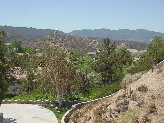 2nd image of 29303 Mammoth Ln