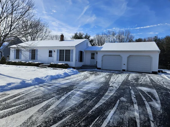 16 Coville Road, Topsham, ME 04086