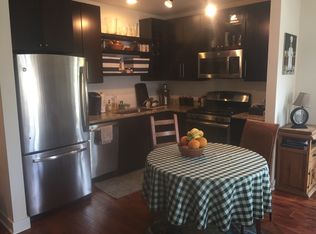 1815 W Argyle St APT 6C, Chicago, IL 60640
