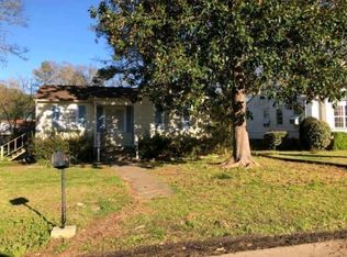 112 Center St, Crystal Springs, MS 39059