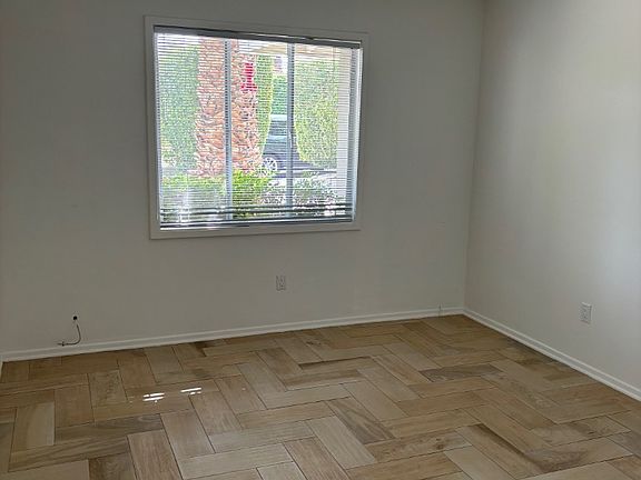 5th image of 1637 S Via Salida
