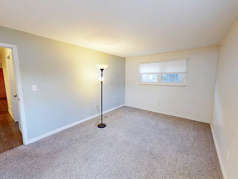 5285 Portland St #104 — Photo 16