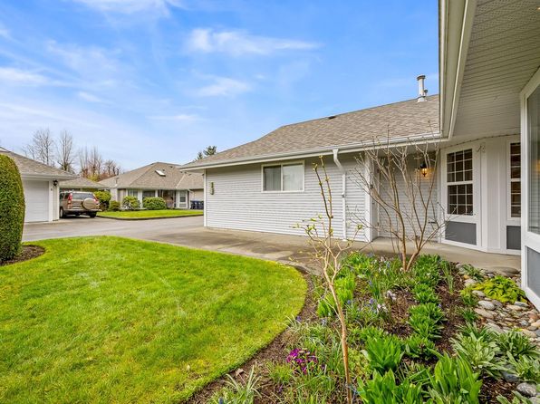 2010 20th St #7, Courtenay, BC V9N 2G6