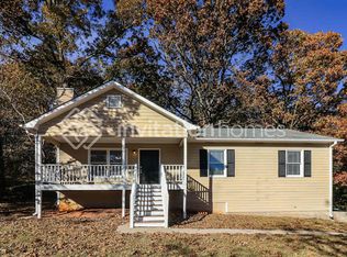 147 Benell Ct, Dallas, GA 30132