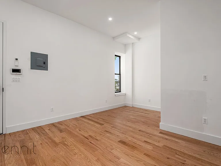 808 Putnam Ave #2F — Photo 4