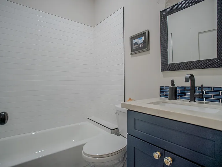 1303 E Campbell Ave — Photo 11
