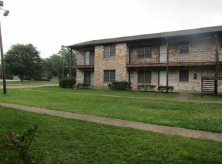 4225 Crow Rd, Beaumont, TX 77706