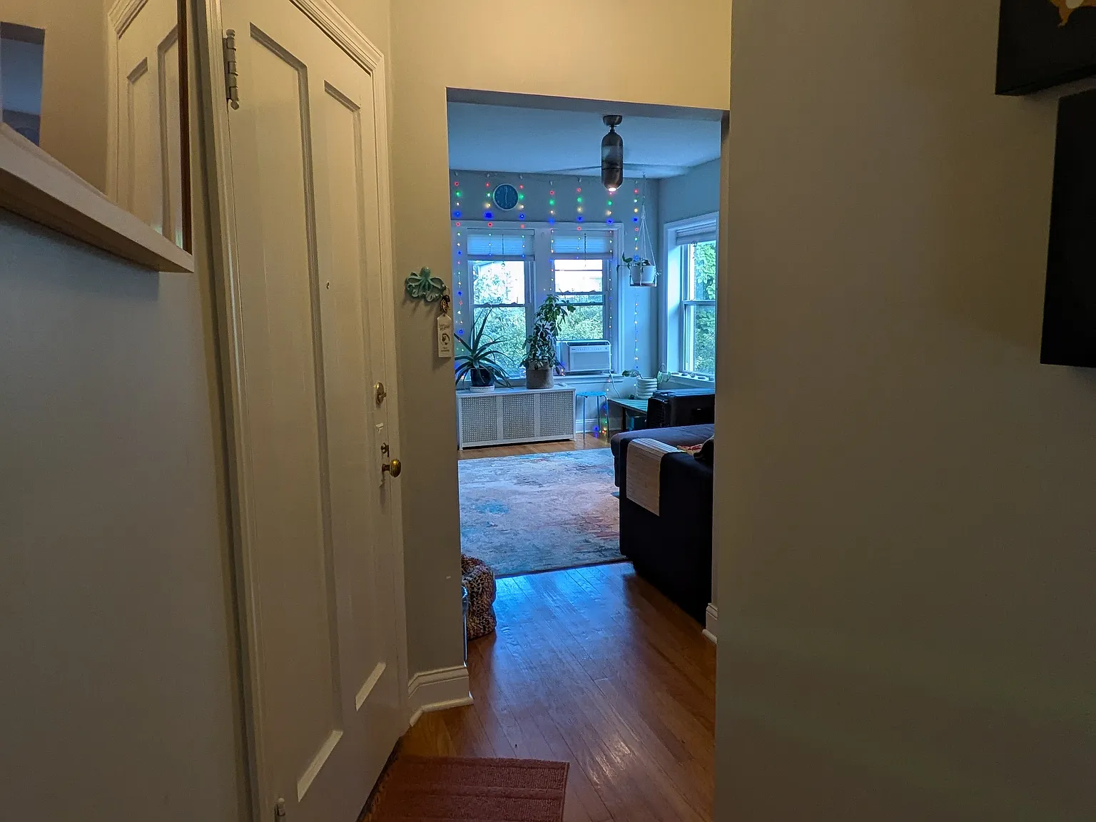 2 bed, 1000 sqft, $2,398 — Photo 4