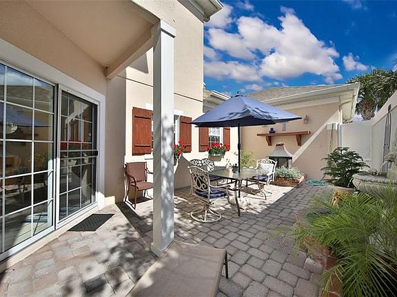 3rd image of 9797 Poplar Pl