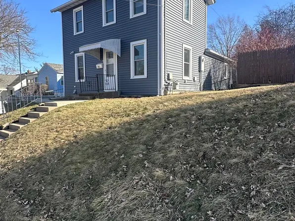 2466 Cherry St, Dubuque, IA 52001