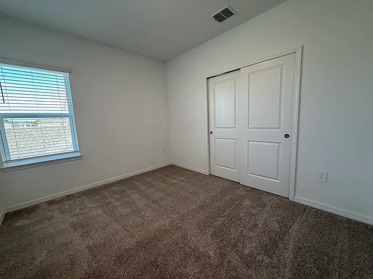 999 Ladyfish Trail St — Photo 22