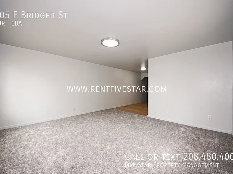 905 E Bridger St — Photo 3