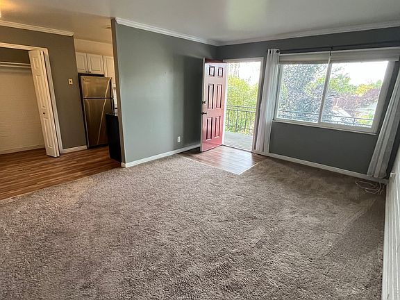 2nd image of 428 E 5th Ave #8