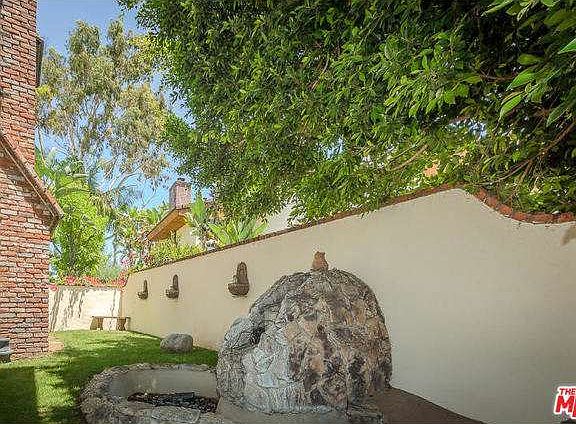 2nd image of 15946 Carmenia Dr