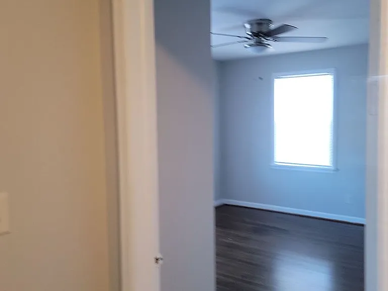 211 College Dr — Photo 10