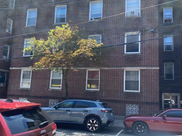 437 53rd Street image 1 of 11