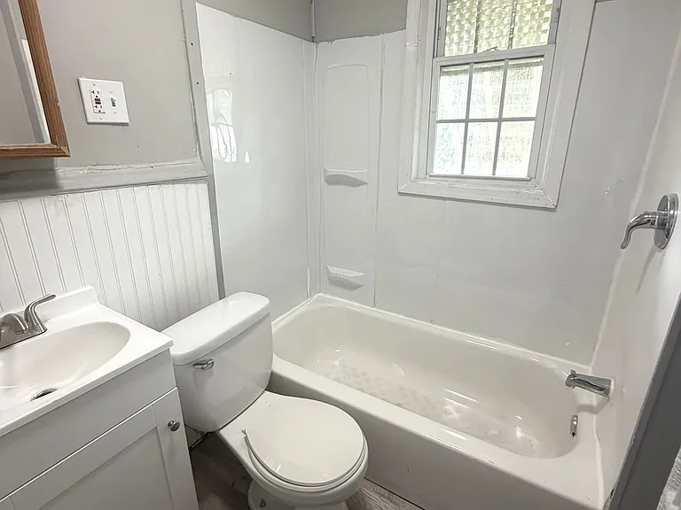 617 Beech St #1 — Photo 5