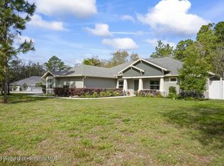 12152 Jaybird Rd, Weeki Wachee, FL 34614