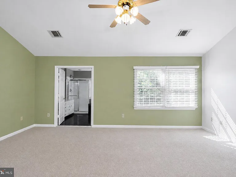 3940 Kathryn Jean Ct — Photo 24