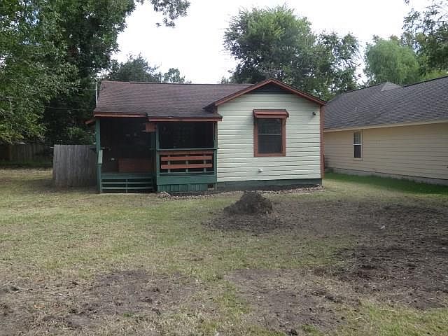 1st image of 12118 23rd St