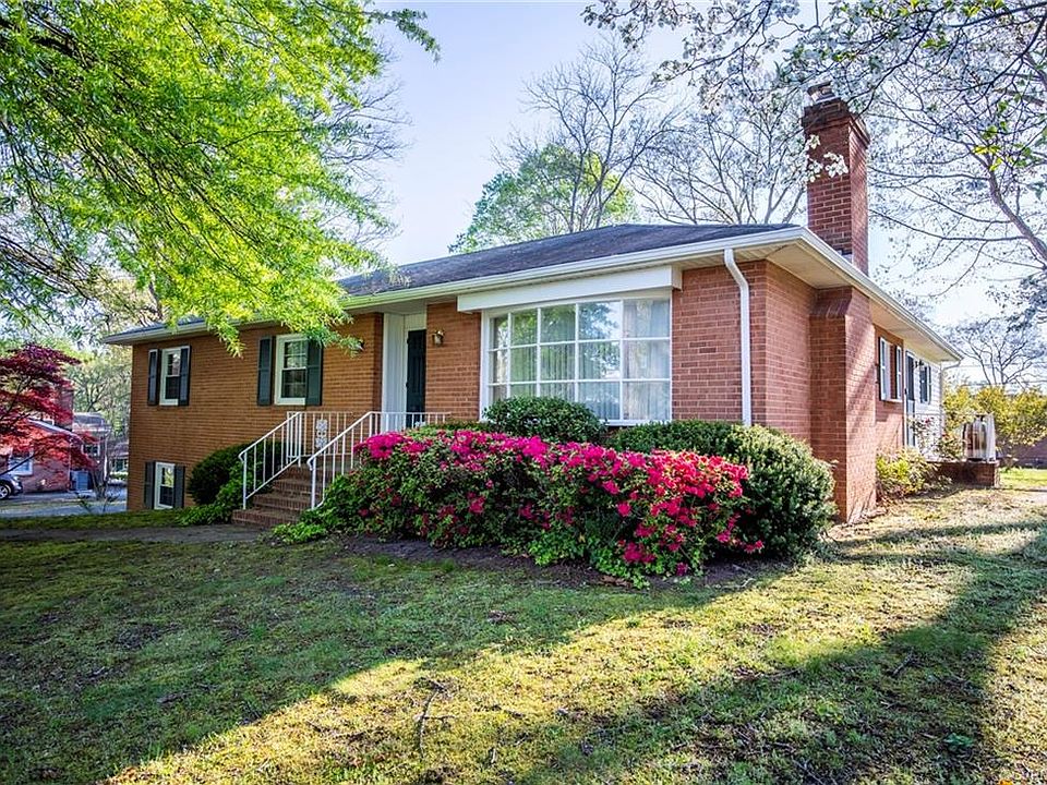 1st image of 8062 Elliott Dr