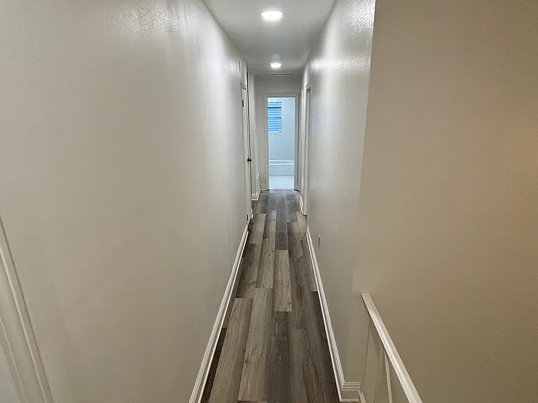 210 Appletree Ln — Photo 31