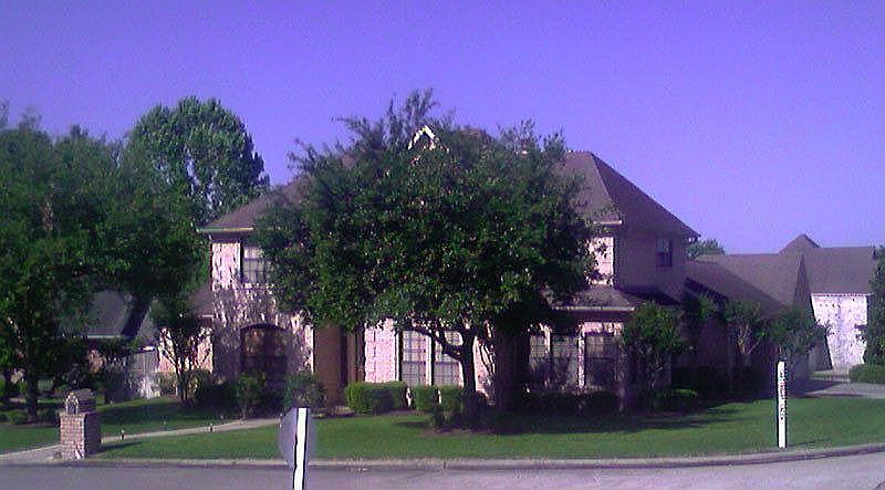 2nd image of 101 Canterbury Green Dr