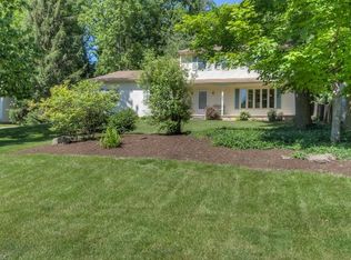 8702 N Melody Ln, Macedonia, OH 44056