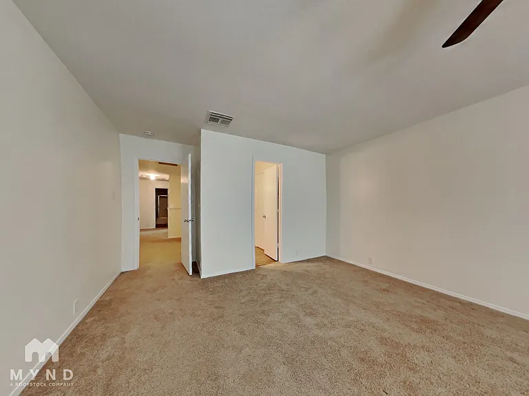 3338 Becker Glen St — Photo 10