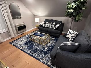 39R Sargent St APT 3, Gloucester, MA 01930